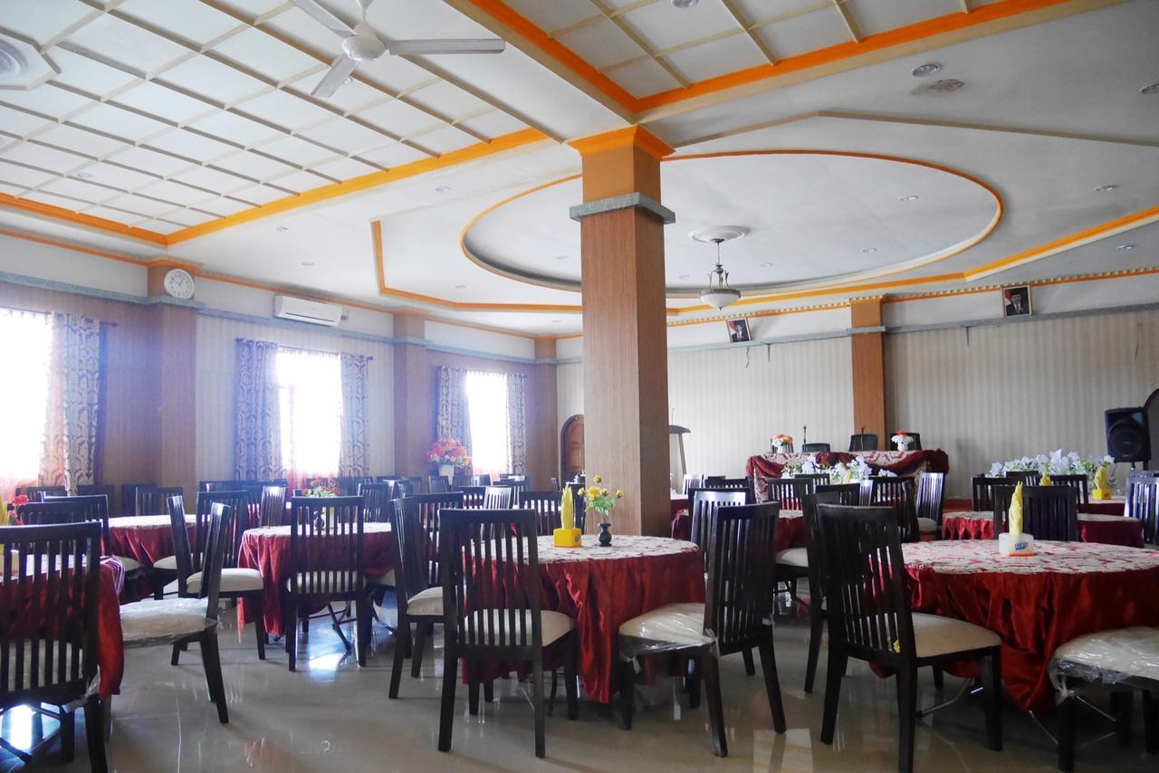 Syafira Hotel Langgur ภายนอก รูปภาพ