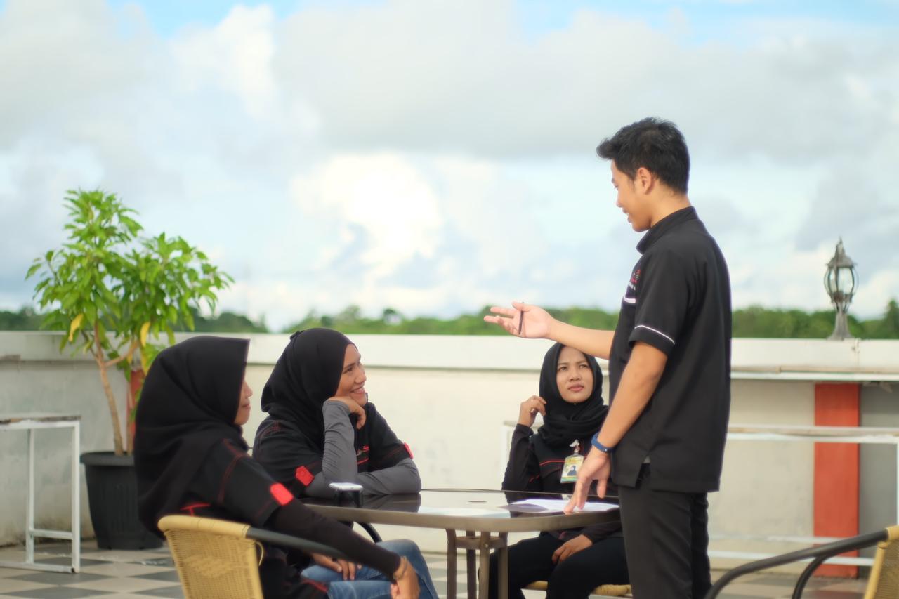 Syafira Hotel Langgur ภายนอก รูปภาพ